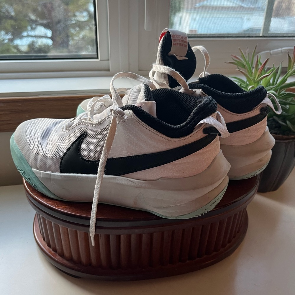 Nike Hustled X SU21 Basketball Shoes